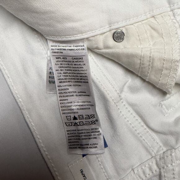 Levi Strauss Signature Gold- Women Mid Rise Capri Jeans White size 10 - Picture 9 of 14